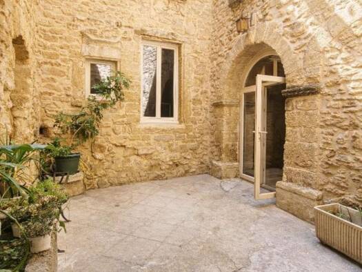 Maison à vendre 332 800 € 6 pièces 5 chambres 196 m² Le Centre Courthézon 84350