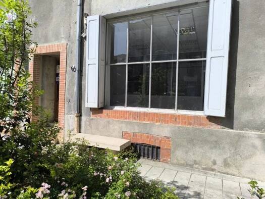 Local commercial à louer 325 € 35 m² de surface de vente Aurignac 31420