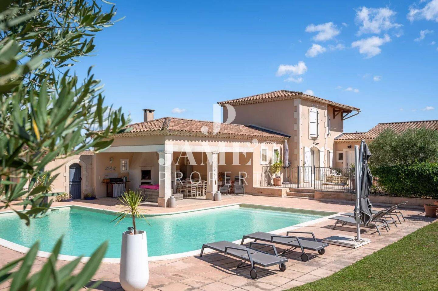 Maison à vendre, 0m², FONTVIEILLE