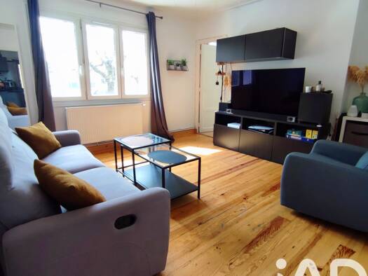 Appartement à vendre 115 000 € 4 pièces 3 chambres 60 m² RDC/3 Calvaire Hugo Cécile-Châteauvert 2-Châteauvert 2 Valence 26000