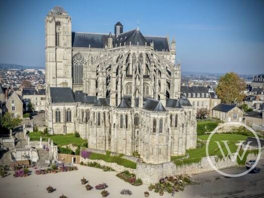 Immeuble à vendre 360 500 € 140 m² Le Mans 72000