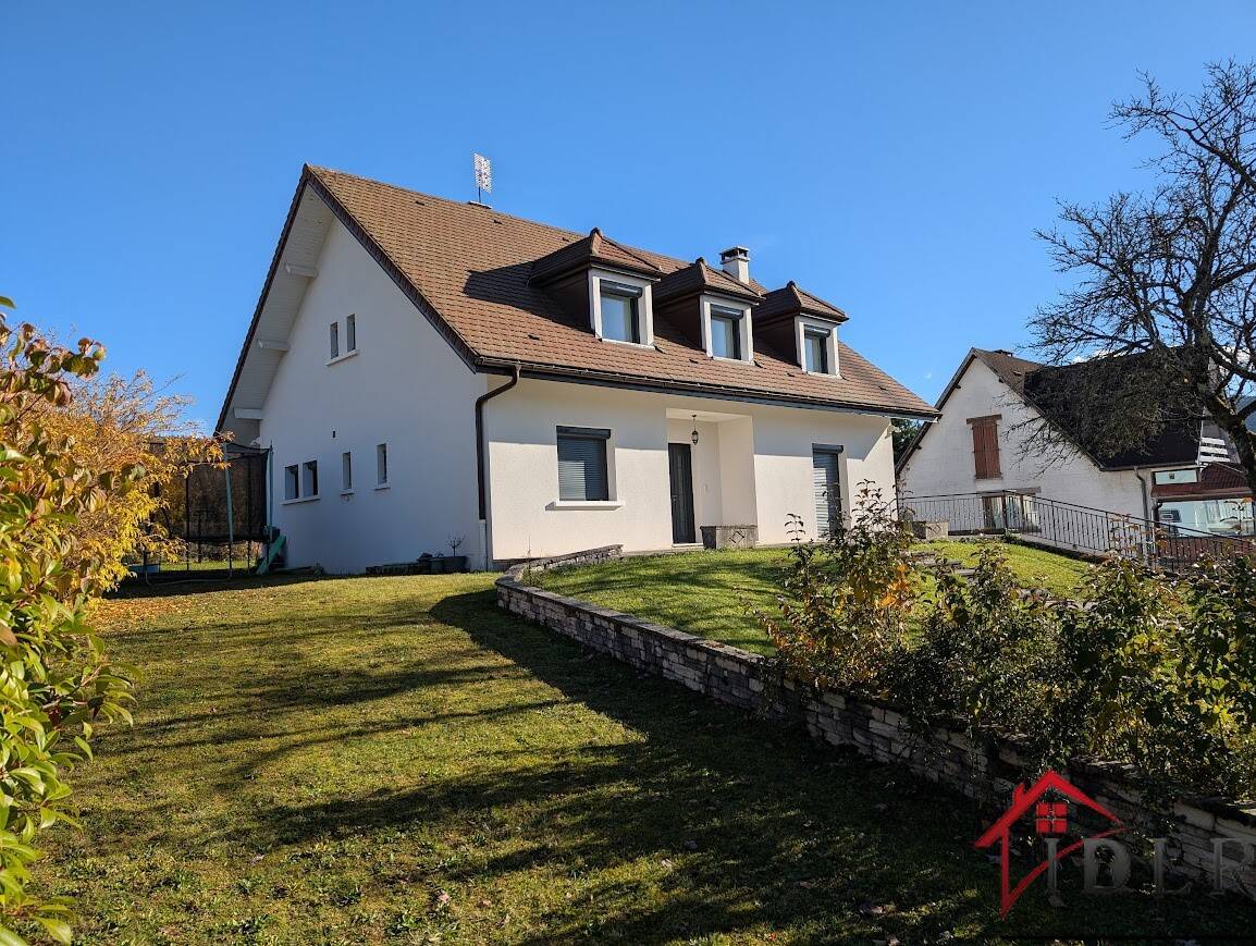 Maison à vendre, 189m², OYONNAX