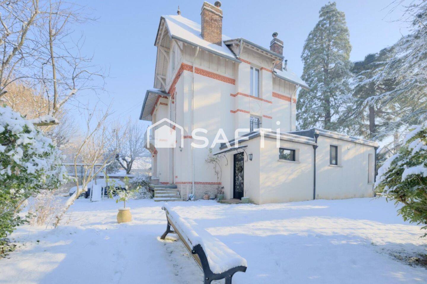 Maison à vendre, 200m², SAINT MAUR DES FOSSES