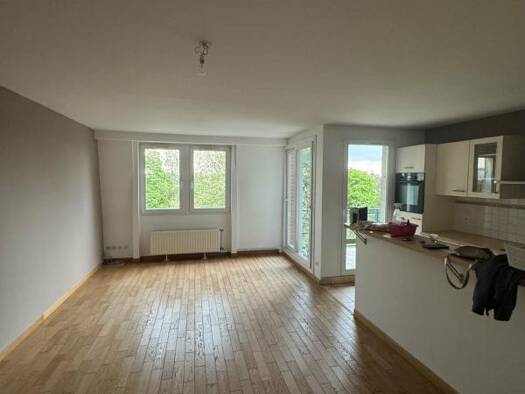 Appartement à louer 990 € 3 pièces 2 chambres 65 m² 4ème étage Centre Ville-Fin de la Guerre Tourcoing 59200