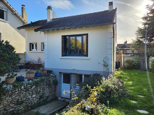 Maison de plain-pied à vendre 429 000 € 5 pièces 3 chambres 120 m² 294 m² de terrain Fin d'Oise Conflans-Sainte-Honorine 78700