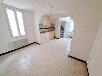 Maison à louer 510 € 3 pièces 2 chambres 58 m² Roujan 34320