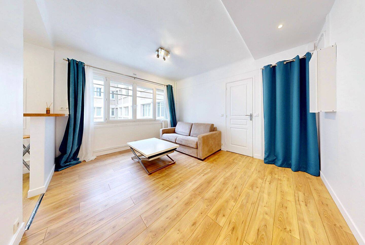 Maison à louer, 38m², COURBEVOIE