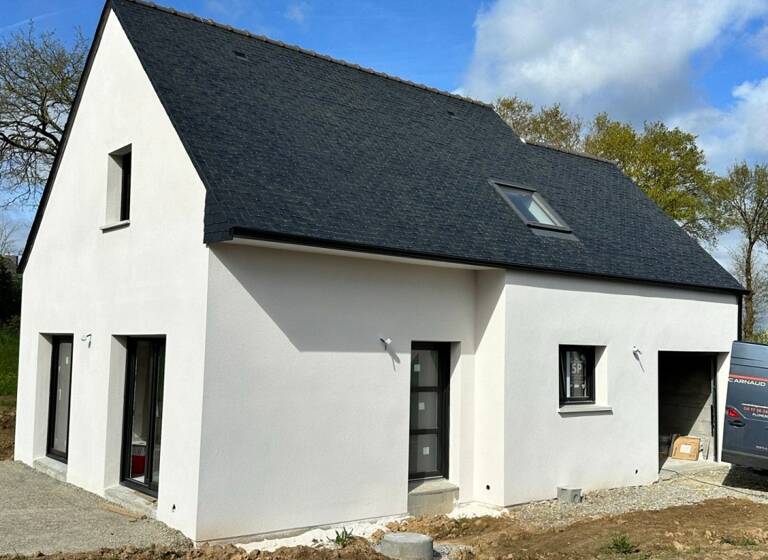 Maison à louer 1 025 € 4 pièces 3<br/>chambres 75 m²<br/>superficie 340 m²<br/>terrain Colpo 56390