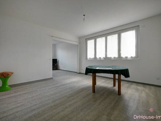 Appartement à vendre 89 000 € 4 pièces 2 chambres 77,53 m² RDC/4 Marots Troyes 10000