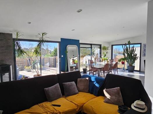 Maison de plain-pied à vendre 299 900 € 5 pièces 3 chambres 118 m² 401 m² de terrain Saint Marc Brest 29200