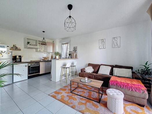 Appartement à vendre 149 000 € 3 pièces 2 chambres 55 m² Étage 1/1 Exterieur Langon 33210