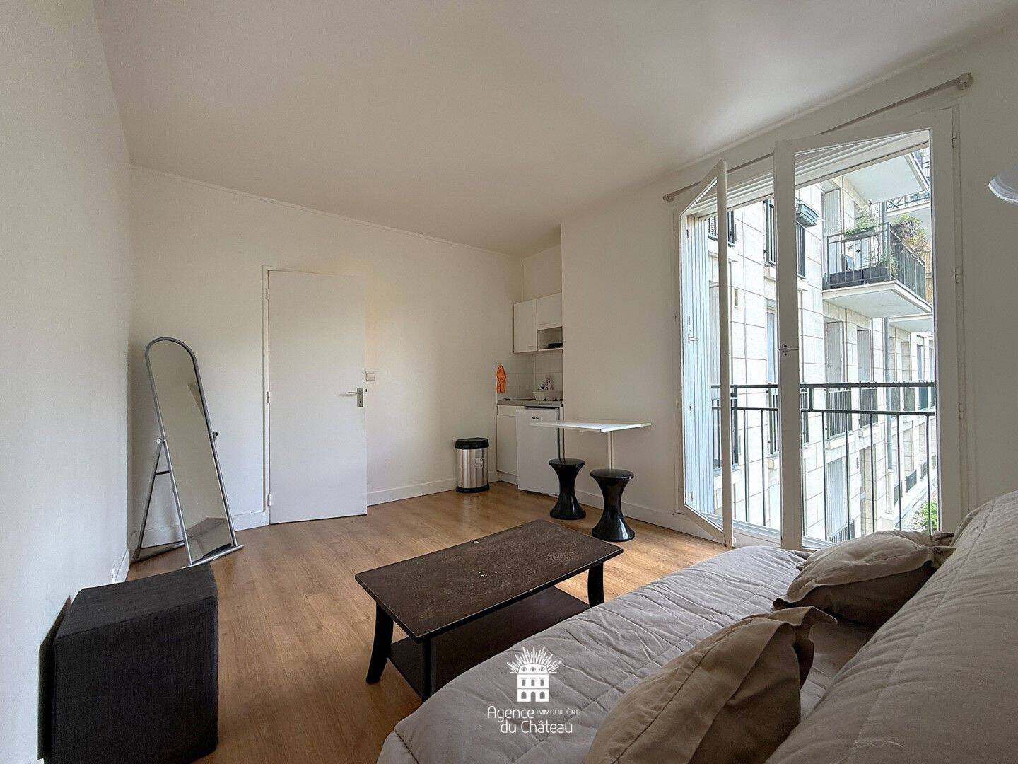 Maison à louer, 18m², VERSAILLES