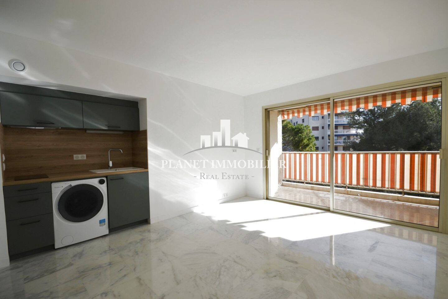 Maison à louer, 23m², ANTIBES