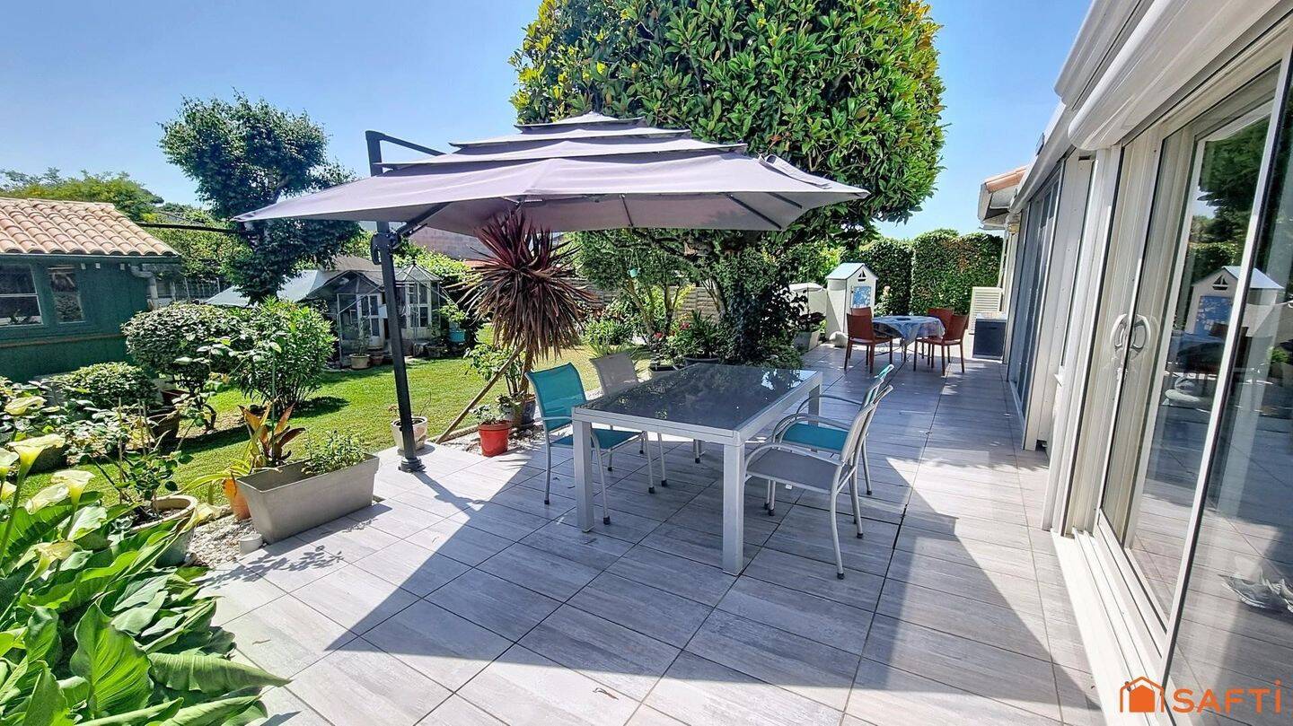 Maison à vendre, 195m², MESCHERS SUR GIRONDE