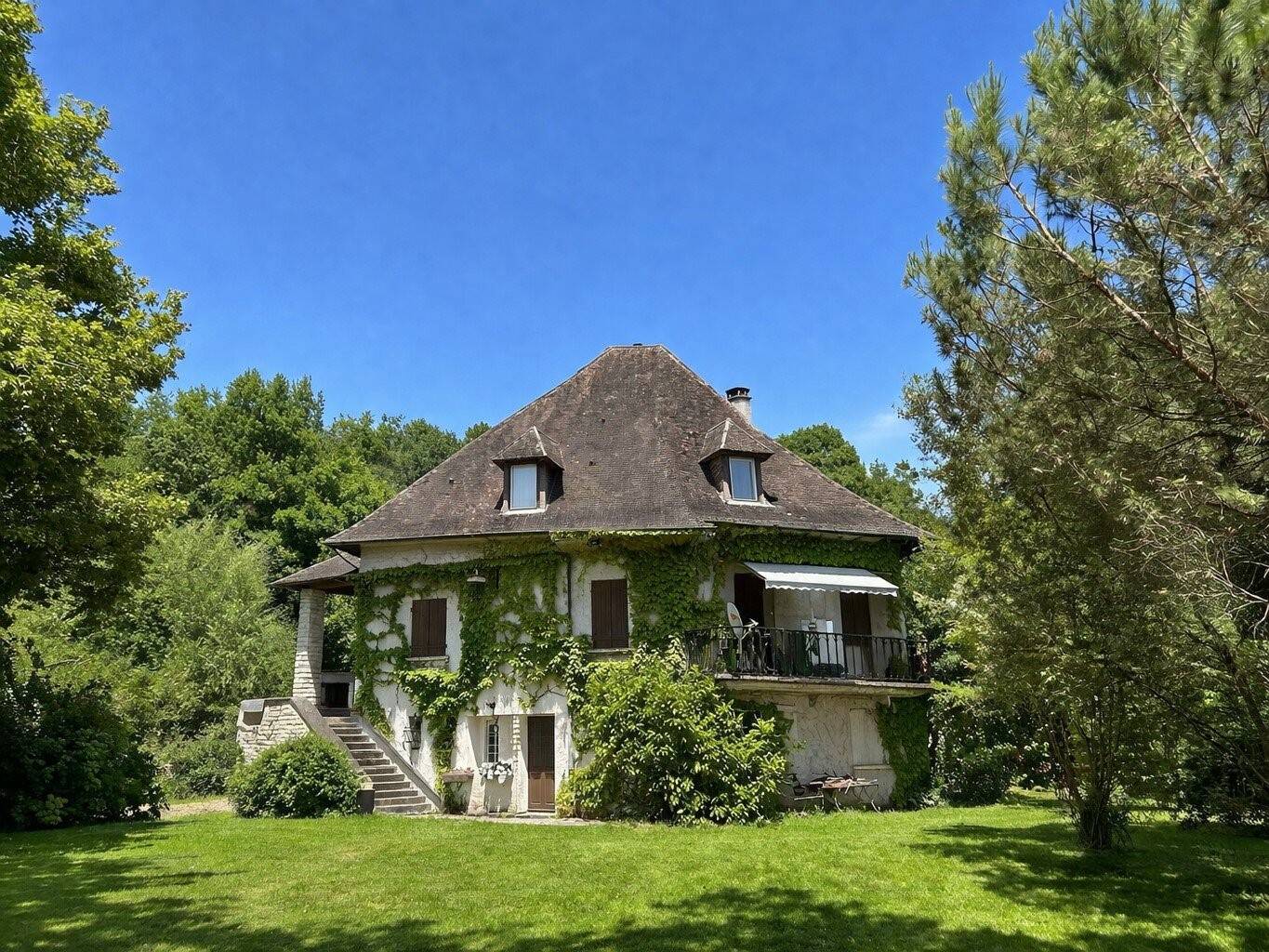 Maison à vendre, 330m², TRELISSAC