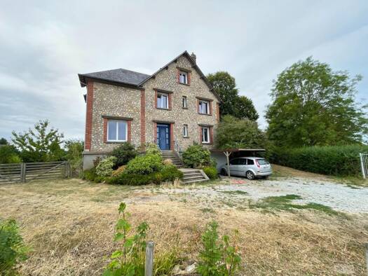 Maison à vendre 290 000 € 7 pièces 4 chambres 179 m² 1 065 m² de terrain Le Neubourg 27110