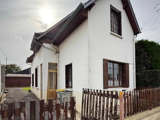 Maison à vendre 105 500 € 4 pièces 2 chambres 82 m² 506 m² de terrain Fressenneville 80390