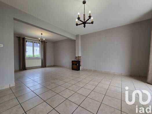 Maison à vendre 249 100 € 5 pièces 3 chambres 93 m² 369 m² de terrain Bourg Sud Guipavas 29490