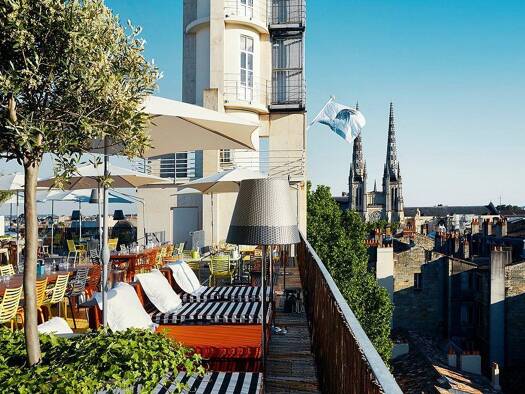 Appartement à vendre 240 000 € 1 pièce 32 m² 4ème étage Centre ville Bordeaux 33000