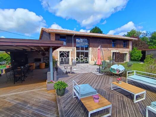 Maison à vendre 489 000 € 5 pièces 4 chambres 177 m² 912 m² de terrain Le Barp 33114