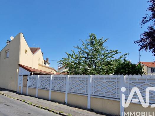 Maison à vendre 285 000 € 4 pièces 3 chambres 95,9 m² 292 m² de terrain Village Parisien Drancy 93700