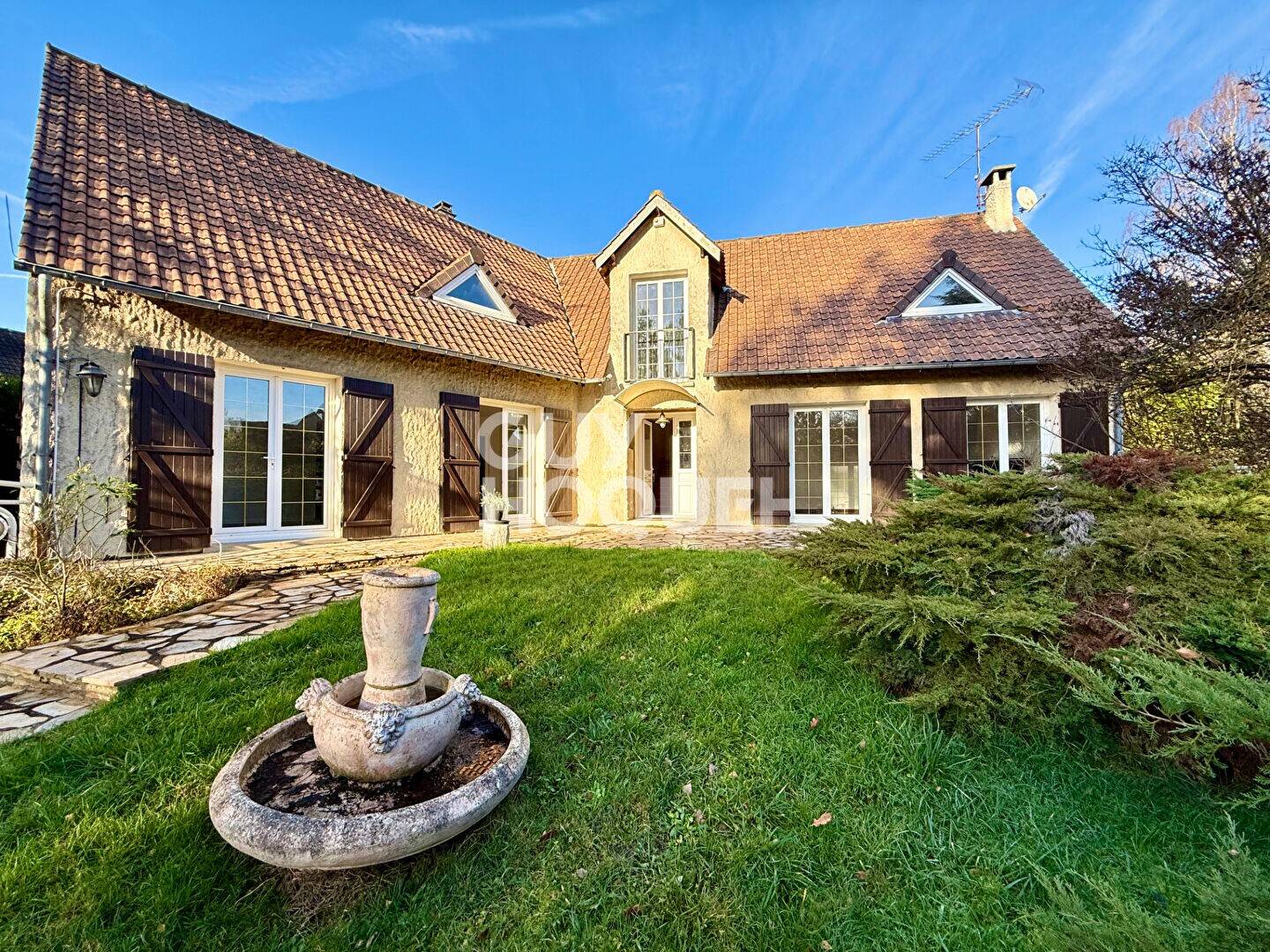 Maison à vendre, 213m², CHAILLY EN BIERE