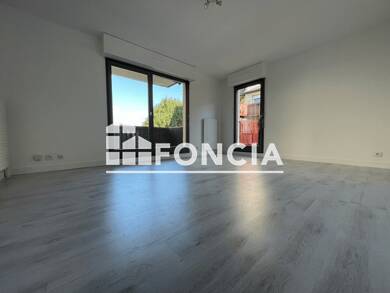 Appartement à louer 770 € 1 pièce 29,7 m² 1er étage Le Jourdil-Beauregard Cran-Gevrier 74960