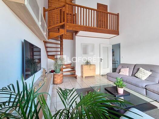 Appartement à vendre 338 500 € 5 pièces 4 chambres 96 m² Étage 3/3 Bissy Chambéry 73000