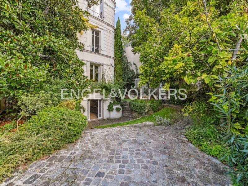 Maison à louer, 246m², PARIS 16E