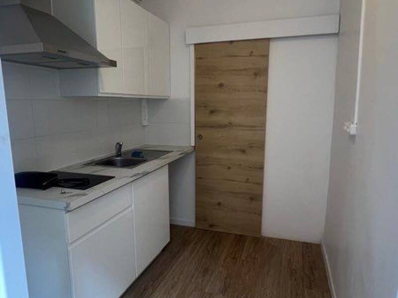 Maison à louer, 18m², PARIS 14E