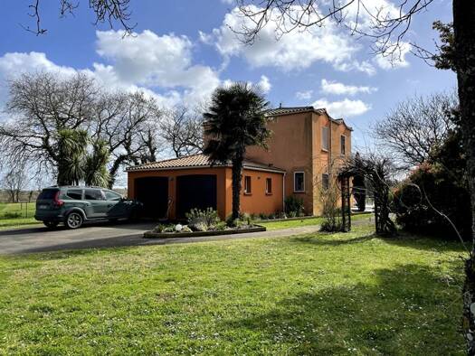 Maison à vendre 430 000 € 7 pièces 4 chambres 155 m² 1 717 m² de terrain Corsept 44560