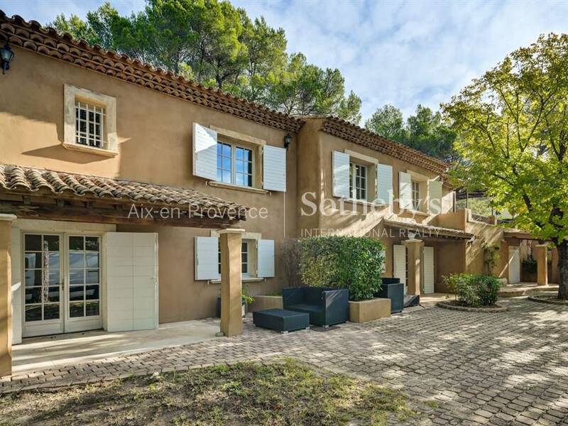 Maison à vendre, 353m², SAINT MARC JAUMEGARDE