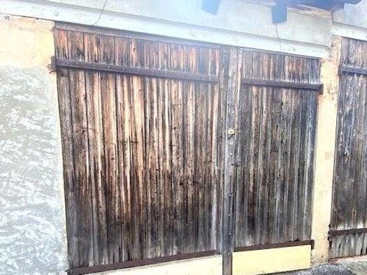 Parking à louer 60 € 17 m² Avallon 89200