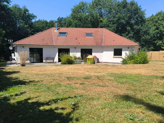 Maison à vendre 485 000 € 6 pièces 4 chambres 206 m² 1 633 m² de terrain Le Hamelet-La Roquette-Les Monts Louviers 27400