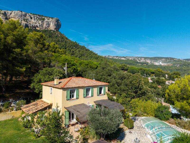 Maison à vendre, 142m², LE REVEST LES EAUX