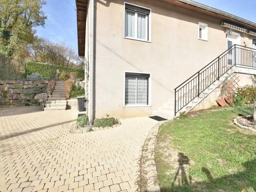 Villa à vendre 280 000 € 5 pièces 4 chambres 138 m² 631 m² de terrain Châtillon-la-Palud 01320