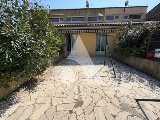 Maison de plain-pied à vendre 150 000 € 5 pièces 4 chambres 94 m² Le Cheylard-Aubenas Ouest Aubenas 07200