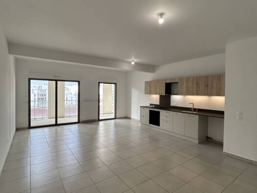 Appartement à louer 1 453 € 4 pièces 3 chambres 100,5 m² 1er étage Bordeaux 33800