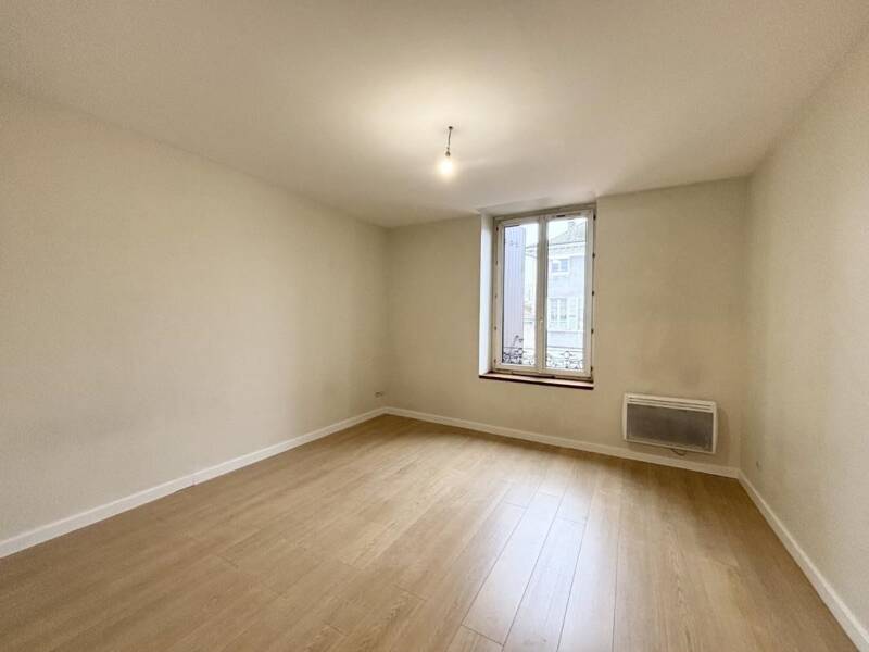 Maison à louer, 24m², BELLEVILLE