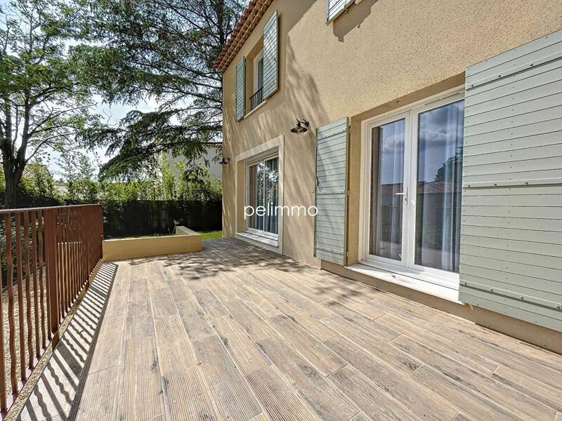 Maison à louer, 101m², PELISSANNE