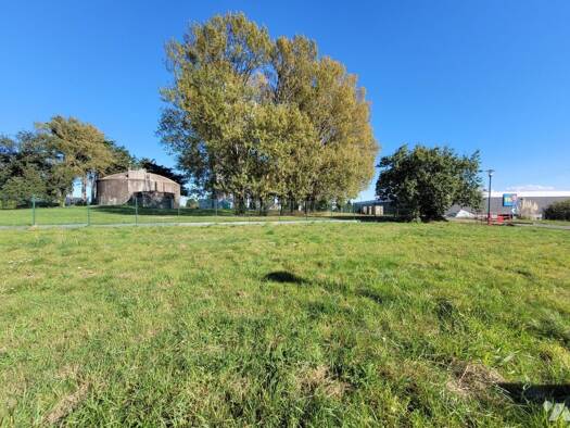 Terrain à vendre 250 220 € 539 m² de terrain Dinard 35800