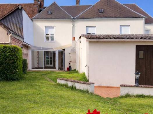 Immeuble à vendre 242 000 € 246 m² Brou 28160