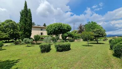 Maison à vendre 850 000 € 10 pièces 5 chambres 185 m² 4 208 m² de terrain Gargas 84400