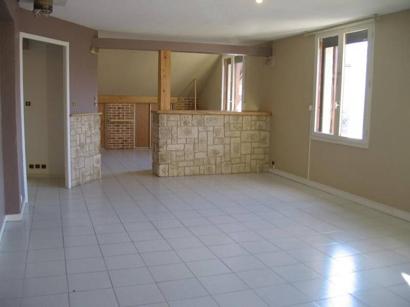 Maison à louer, 76m², CROTS