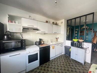 Appartement à vendre 119 000 € 4 pièces 2 chambres 66 m² 2ème étage Saint-Genest-Lerpt 42530