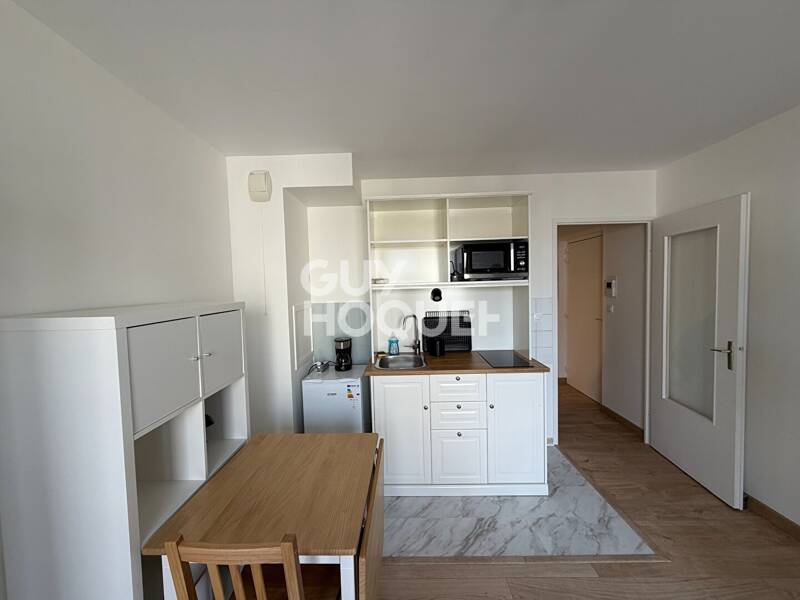 Maison à louer, 22m², LYON 8E