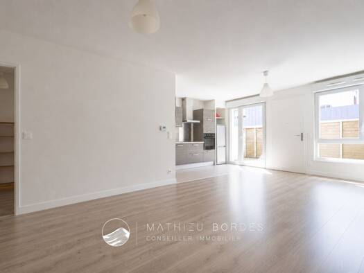 Appartement à vendre 265 000 € 3 pièces 2 chambres 62 m² Étage 3/4 Arènes-Allées Marines Bayonne 64100