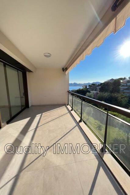 Maison à louer, 101m², CANNES