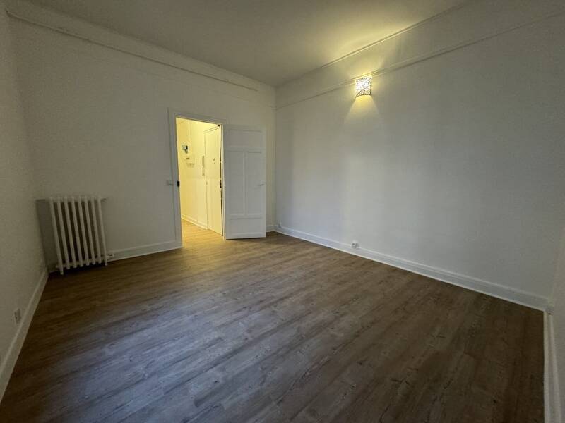 Maison à louer, 36m², PARIS 18E