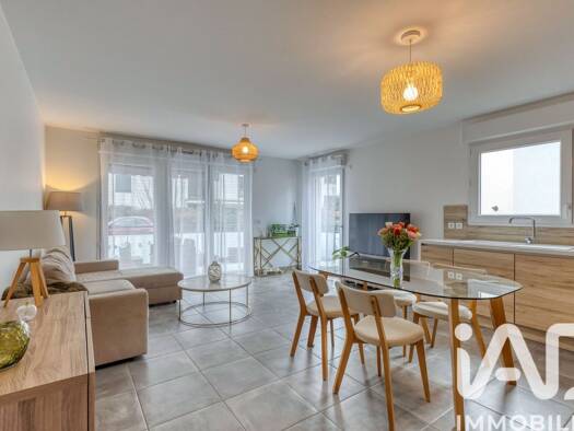 Appartement à vendre 360 000 € 4 pièces 3 chambres 82,1 m² Étage 1/3 Bernin 38190